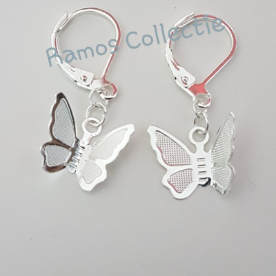 Leuke oorbellen met 3D vlinder
